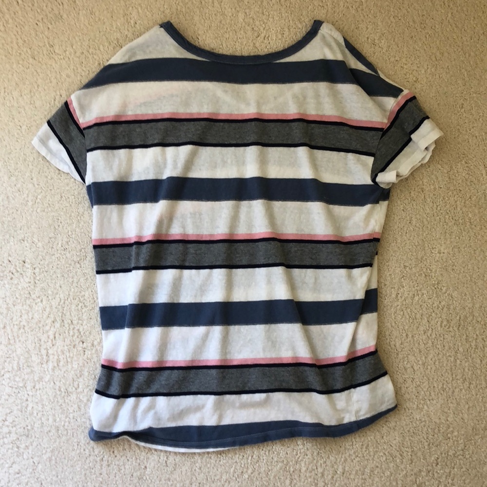 Universal Thread v-neck - Picture 2 of 2